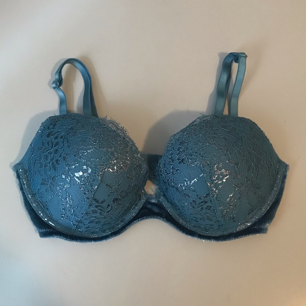 Victoria’s Secret Very Sexy Push-up Bra